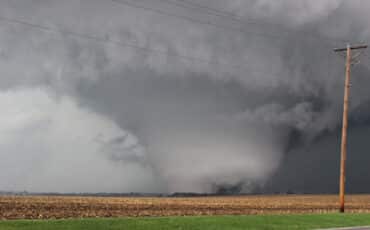 Tornado strikes farmland in Illinois