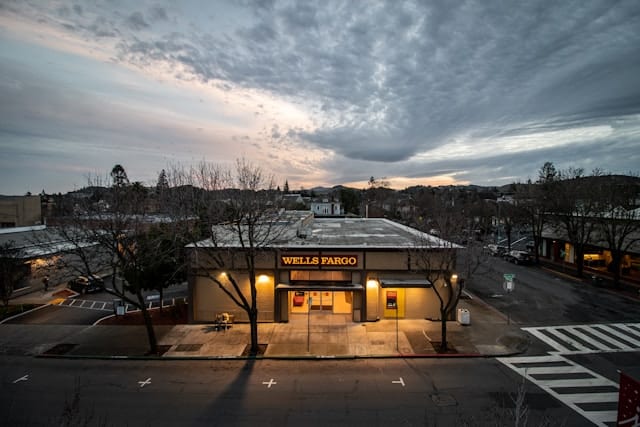 Wells Fargo Bank in Petaluma, CA