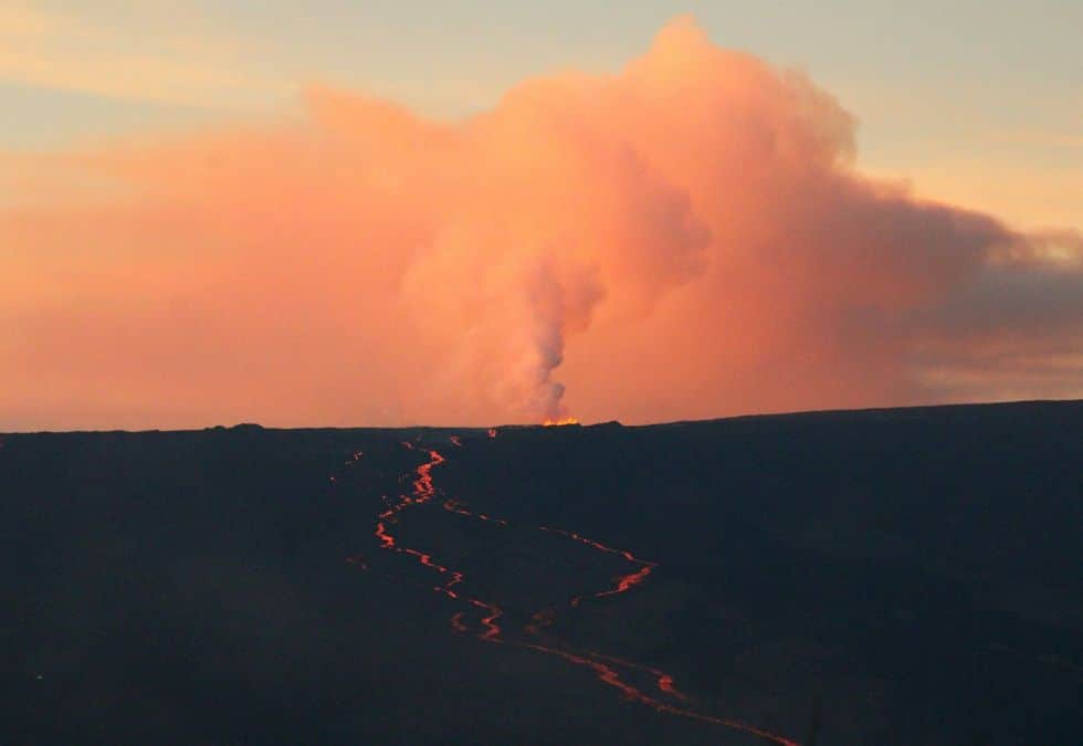 Picture of the Mauna Loa eruption