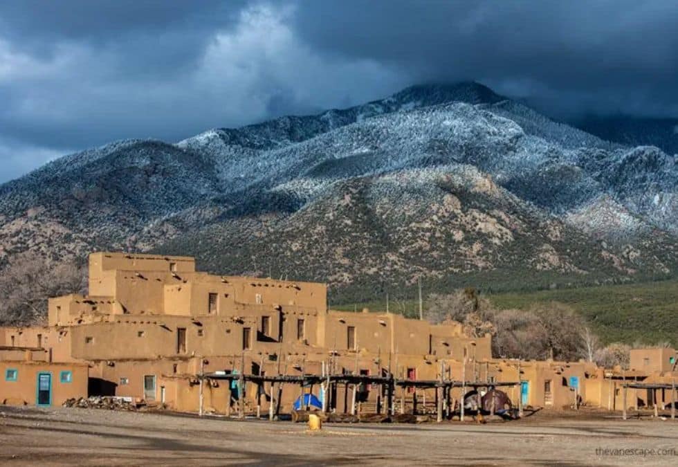 The Hum of Taos